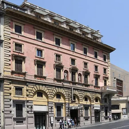 Otel Traiano 4*